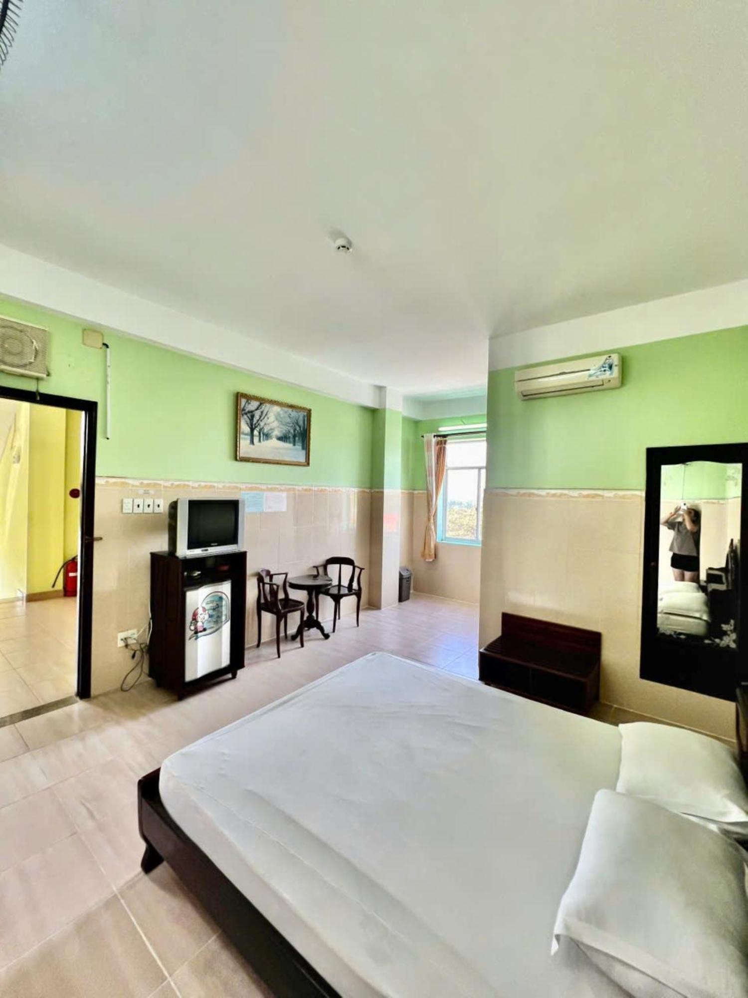 Phi Long 2 Hotel Thu Dau Mot المظهر الخارجي الصورة